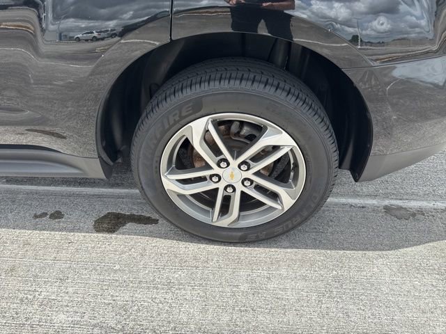 Used 2017 Chevrolet Equinox Premier w/ Enhanced Convenience Package image 17