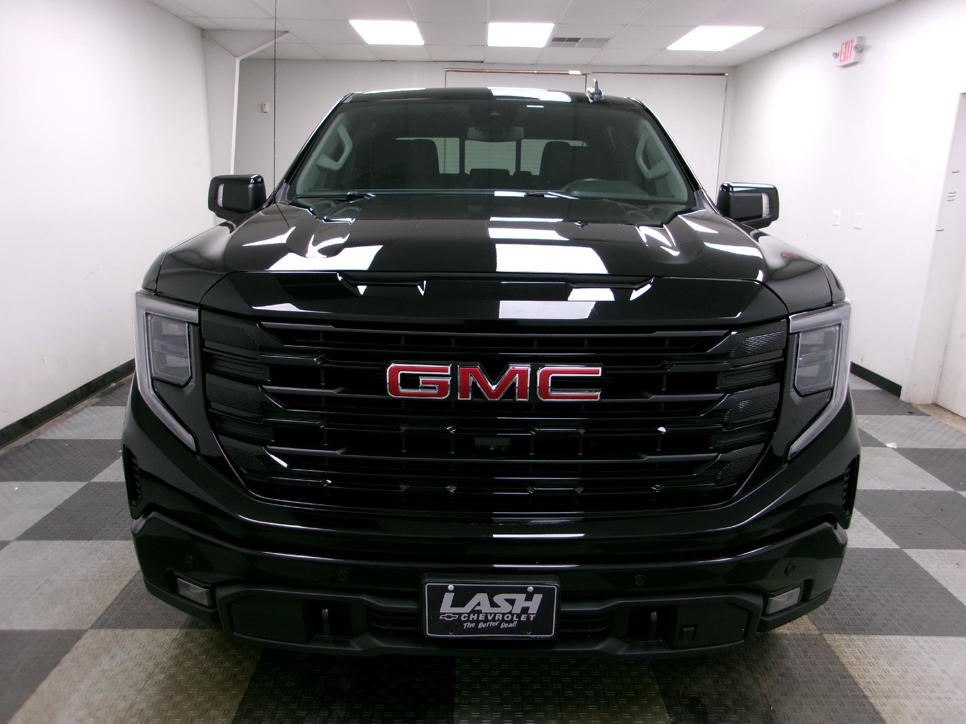Certified 2024 GMC Sierra 1500 Elevation w/ Elevation Premium Package AWD/4WD image 15