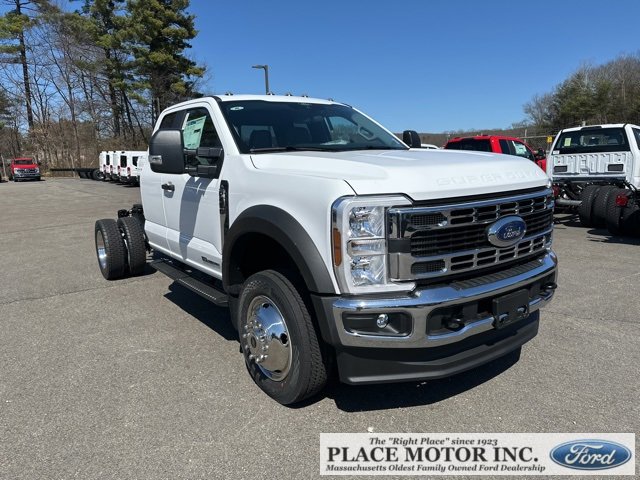 New 2025 Ford F450 XL w/ XL Chrome Package