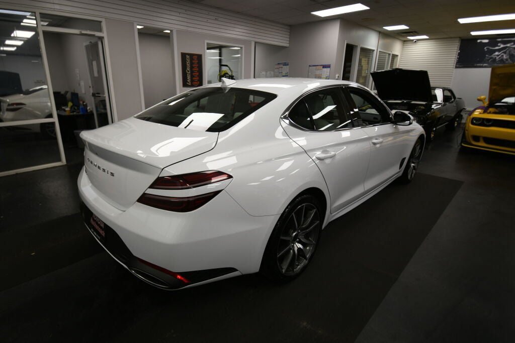 Used 2025 Genesis G70 2.5T AWD/4WD image 8