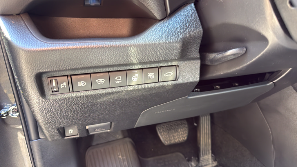 Used 2023 Toyota RAV4 XSE AWD/4WD image 20