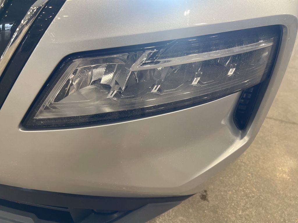 Certified 2023 Nissan Rogue SV image 28