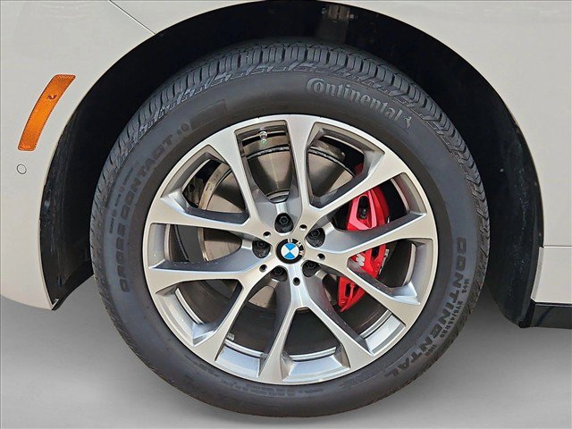 Used 2026 BMW iX xDrive60 w/ M Sport Package AWD/4WD image 25