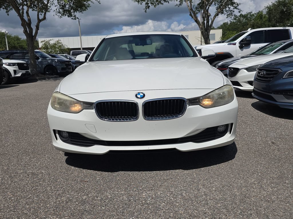 Used 2015 BMW 320i Sedan RWD image 2