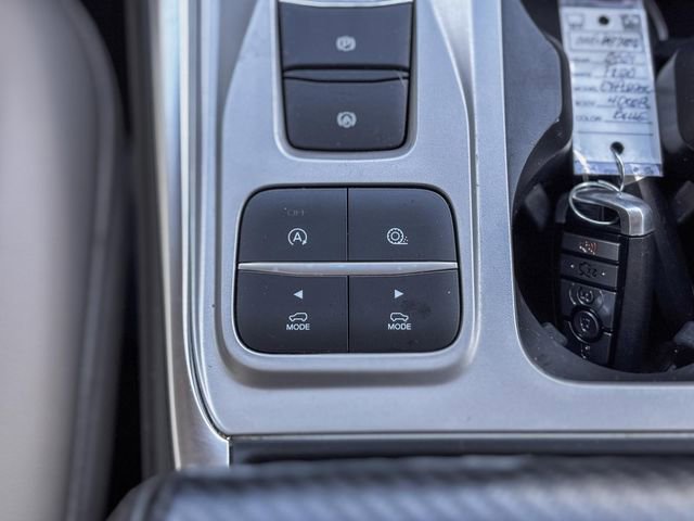 Used 2021 Ford Explorer Limited image 33