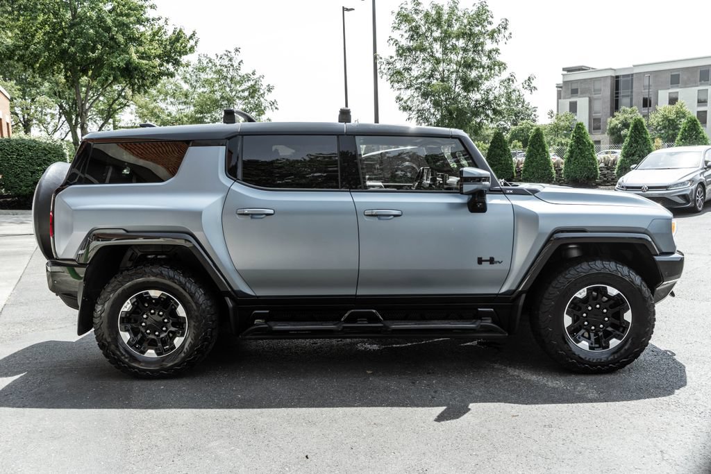 Used 2024 GMC Hummer EV 3X w/ Omega Edition AWD/4WD image 3