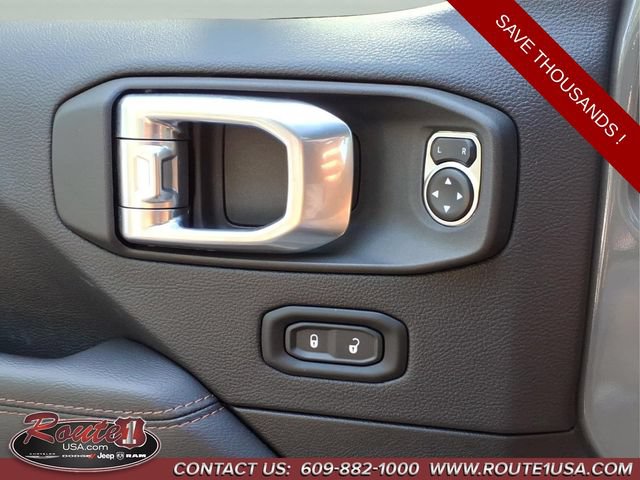 Used 2023 Jeep Wrangler Unlimited Rubicon 392 w/ Xtreme Recon 35" Tire Package AWD/4WD image 24
