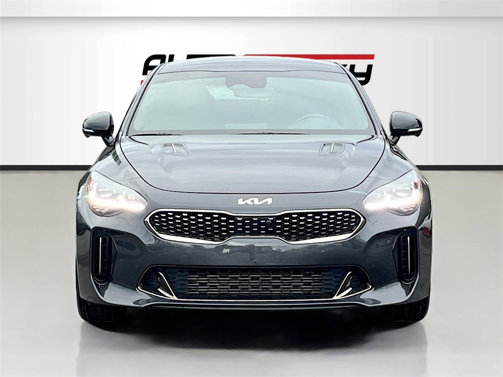 Used 2023 Kia Stinger GT2 image 2