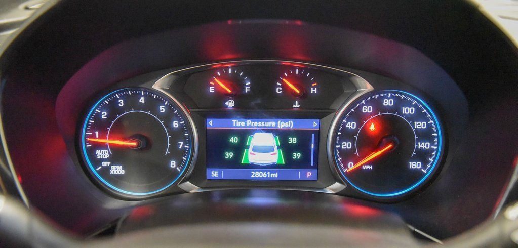 Used 2022 Chevrolet Equinox RS w/ RS Leather Package image 27