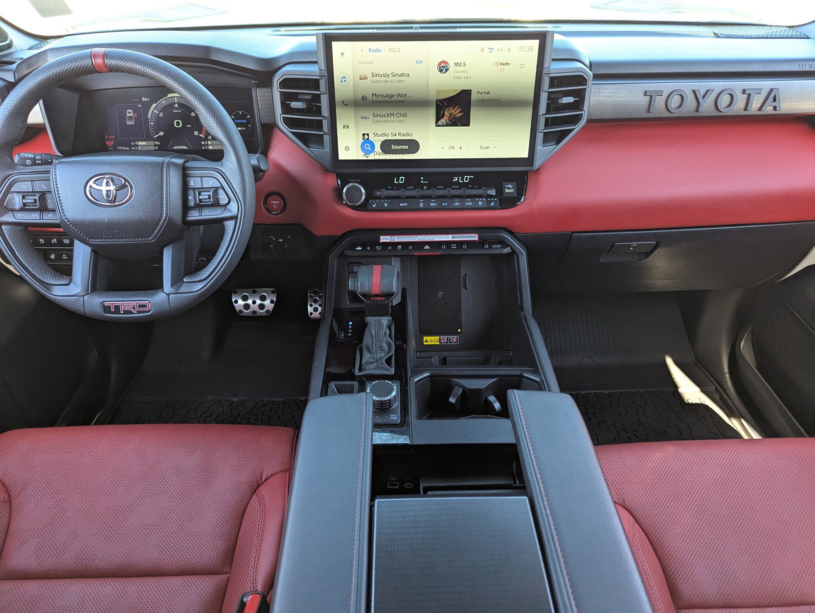 Used 2025 Toyota Tundra TRD Pro AWD/4WD image 15