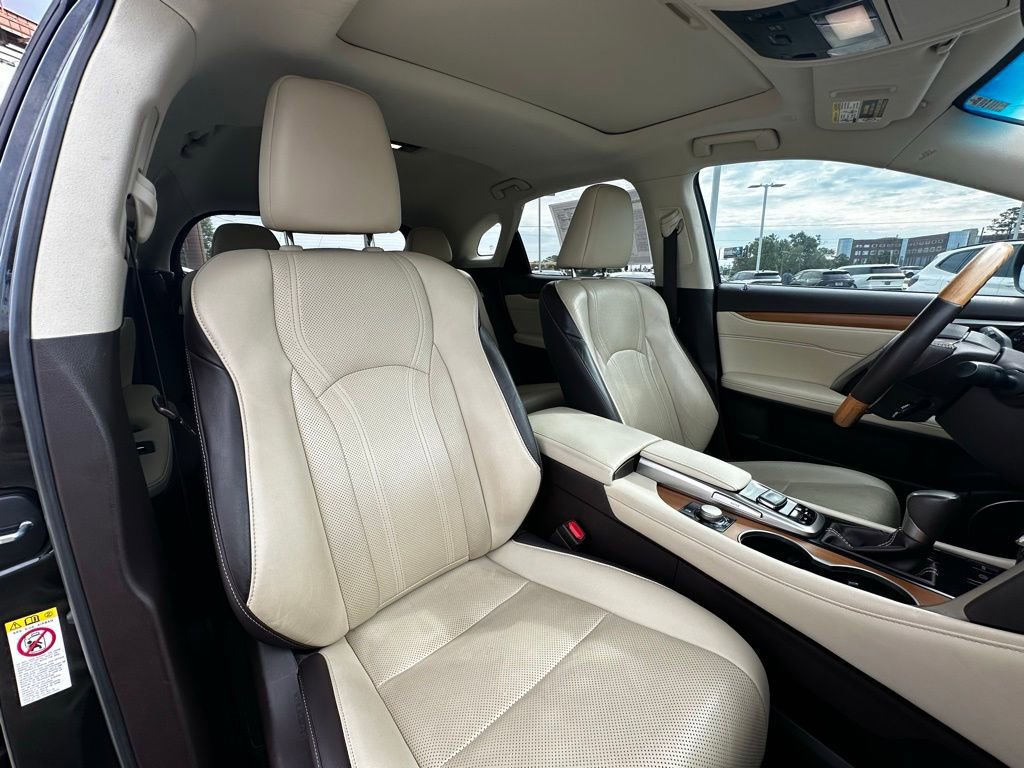 Used 2019 Lexus RX 350 FWD w/ Navigation Package image 31