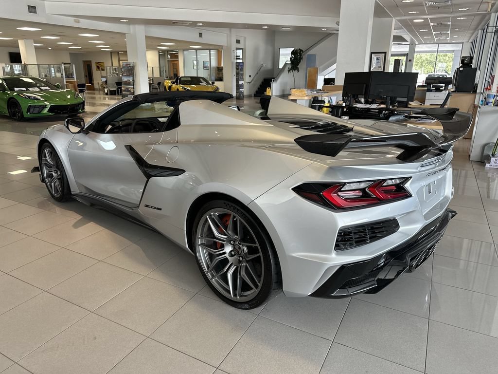 New 2027 Chevrolet Corvette Z06 RWD image 22