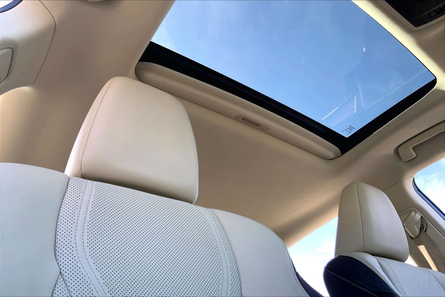 Used 2017 Lexus RX 350 FWD w/ Premium Package image 28