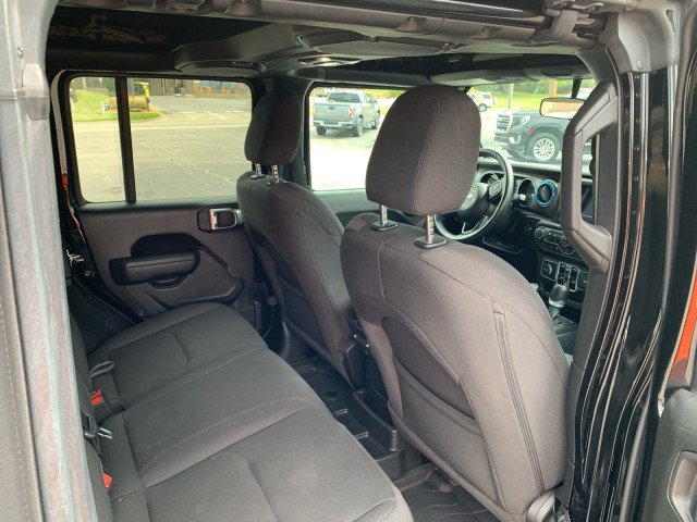 Used 2023 Jeep Wrangler Unlimited w/ Cold Weather Group AWD/4WD image 19