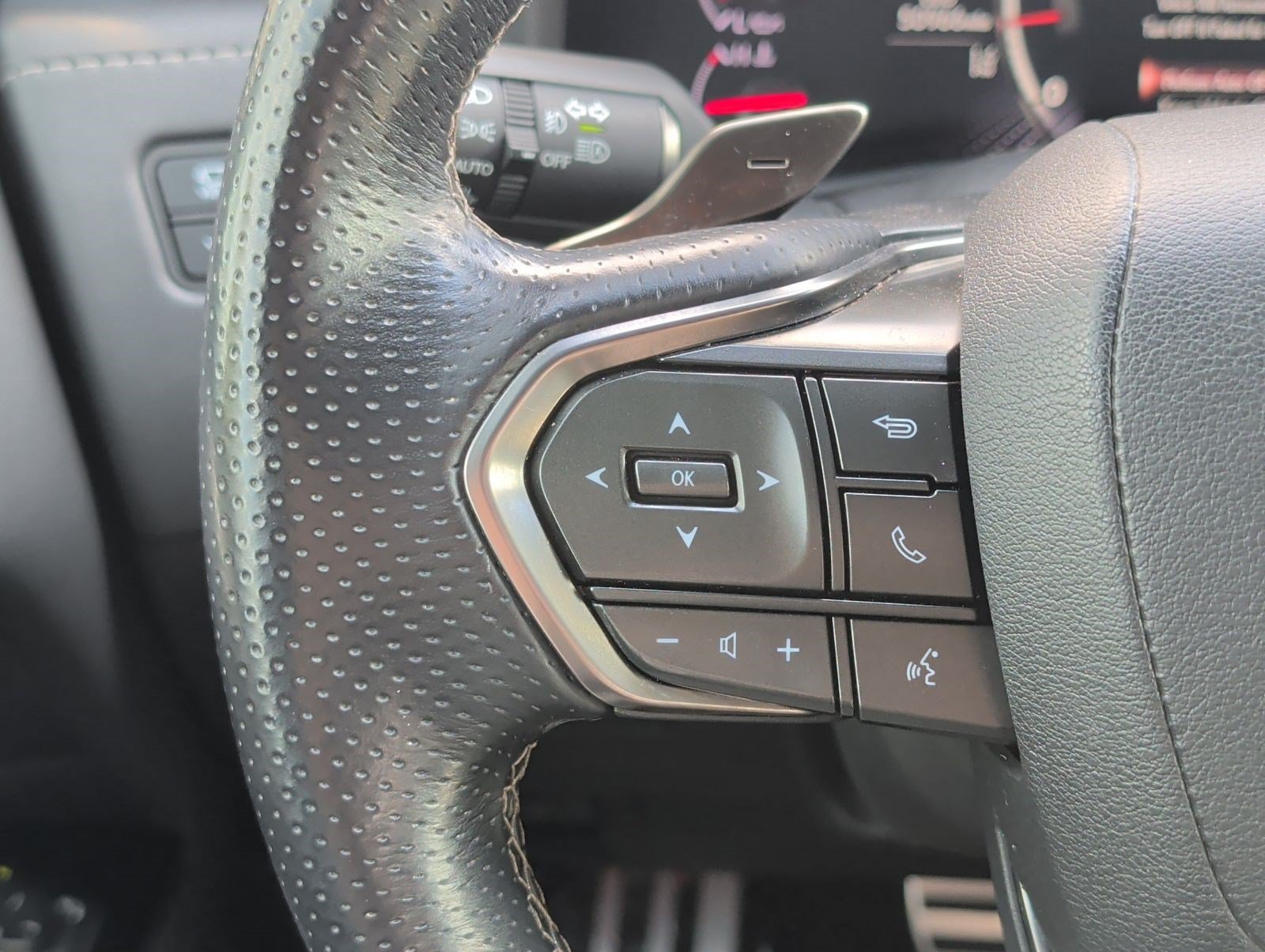 Used 2023 Lexus LX 600 F Sport AWD/4WD image 14