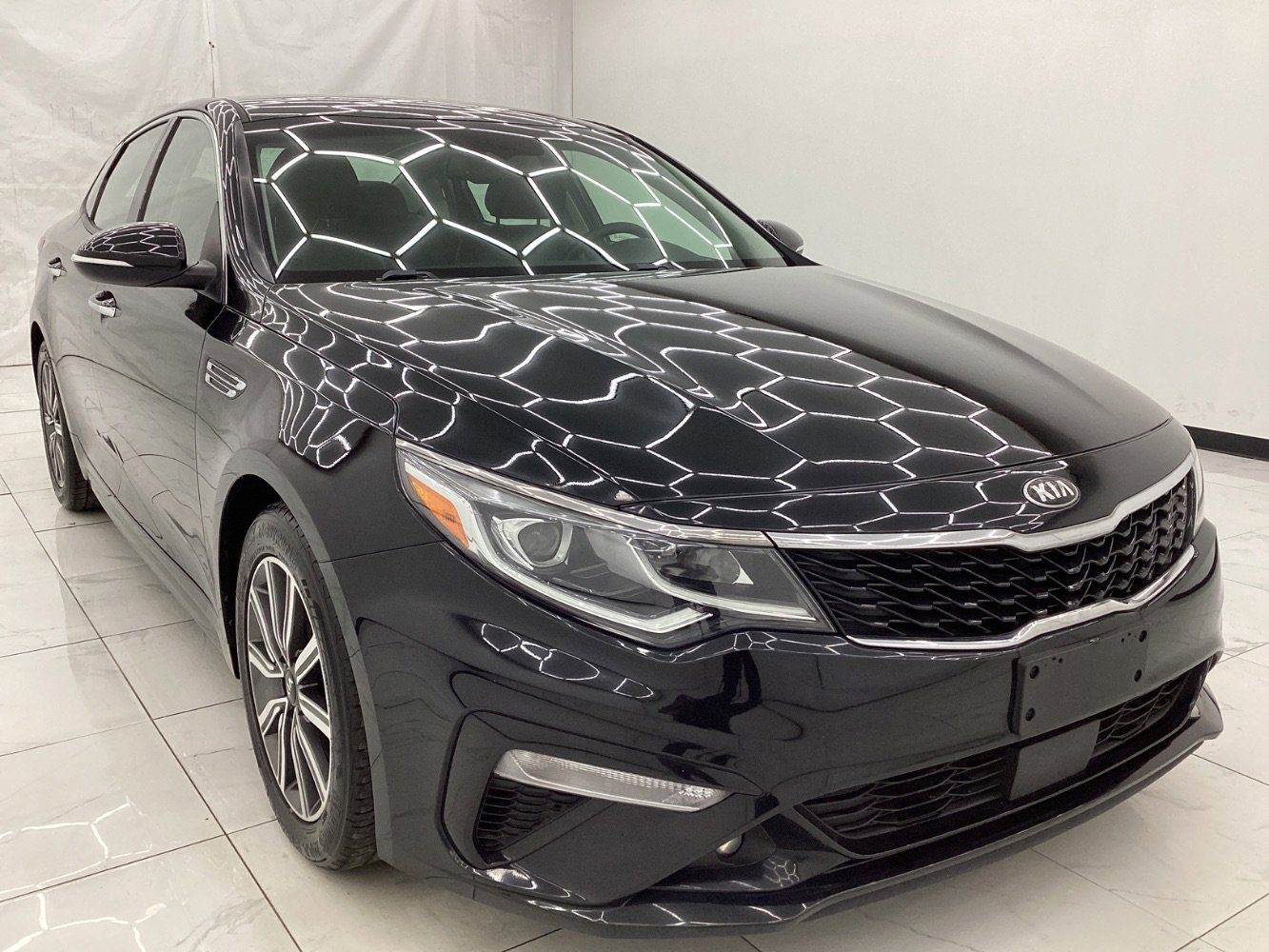 Used 2019 Kia Optima EX image 3