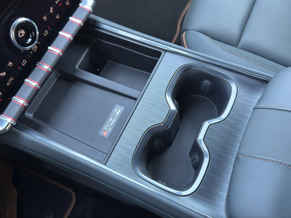 Used 2024 GMC Acadia AT4 w/ Super Cruise Package image 22