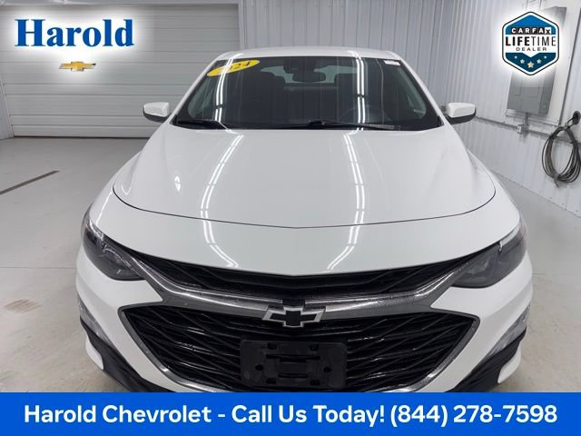 Used 2024 Chevrolet Malibu LT w/ Sport Edition FWD image 2