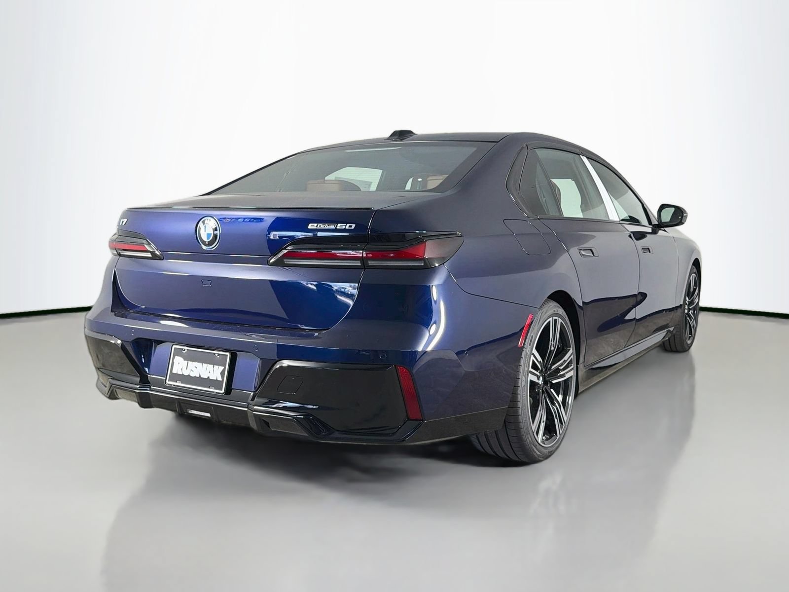 New 2026 BMW i7 xDrive60 w/ M Sport Package RWD image 7