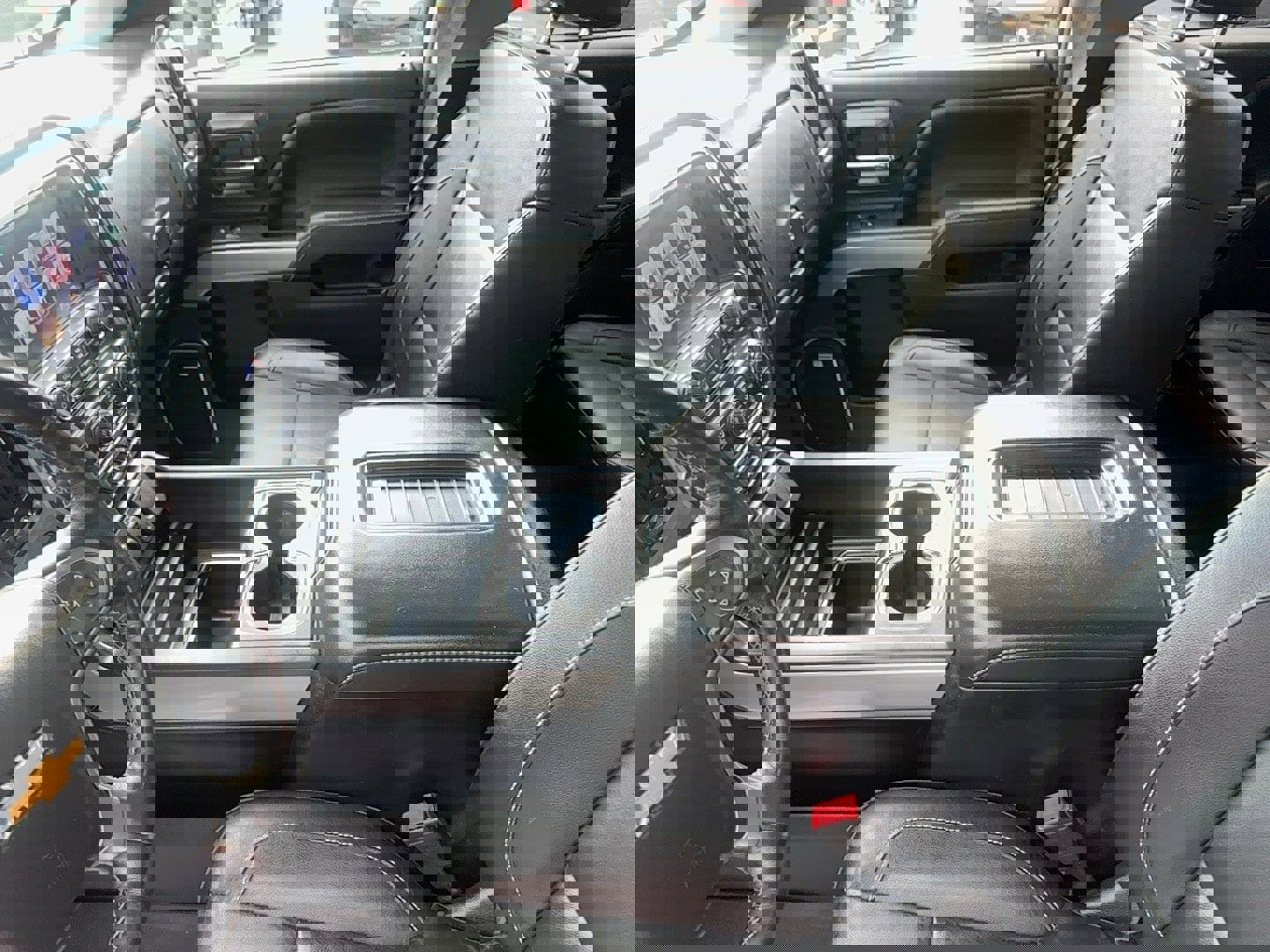 Used 2018 Chevrolet Silverado 2500 LTZ w/ Vortec Plus Package image 15