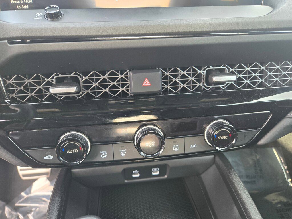 Used 2024 Honda Accord Sport image 18