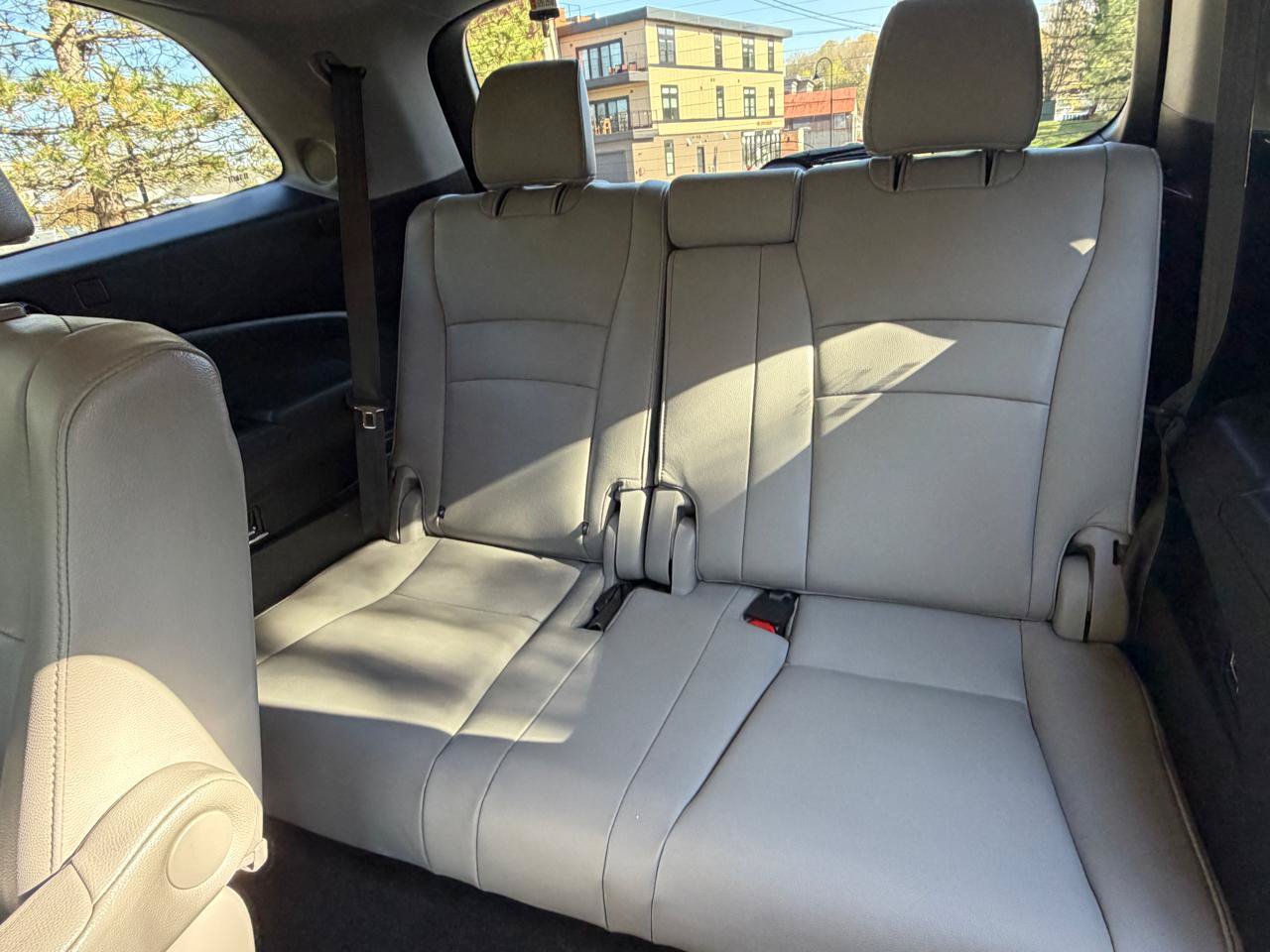 Used 2019 Honda Pilot Touring image 11