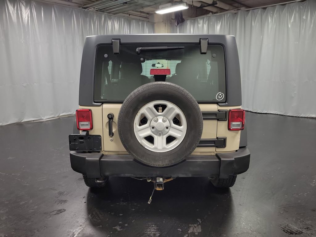 Used 2016 Jeep Wrangler Unlimited Sport w/ Connectivity Group image 8