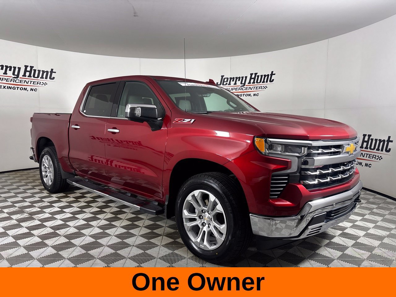 Used 2024 Chevrolet Silverado 1500 LTZ w/ LTZ Premium Package AWD/4WD image 4