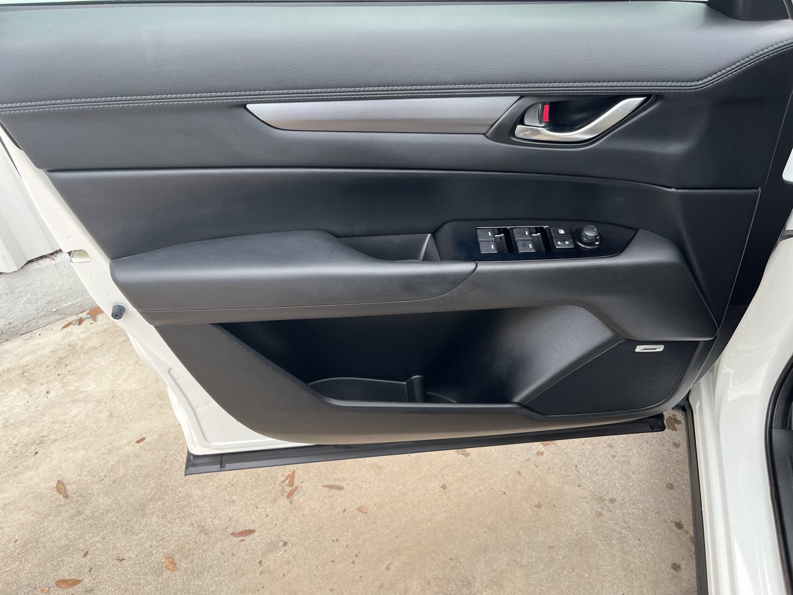Used 2019 MAZDA CX-5 Touring FWD image 11