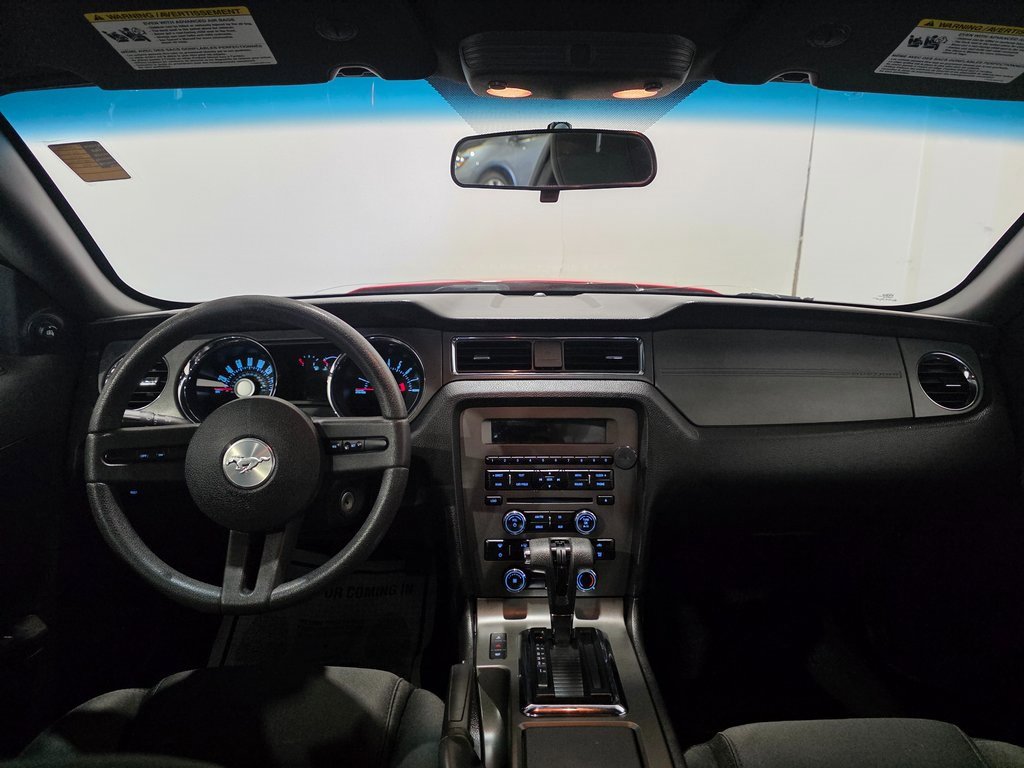 Used 2012 Ford Mustang Coupe image 2