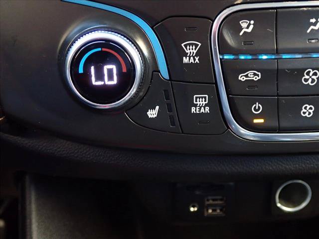 Used 2021 Chevrolet Traverse LT w/ LT Premium Package AWD/4WD image 19