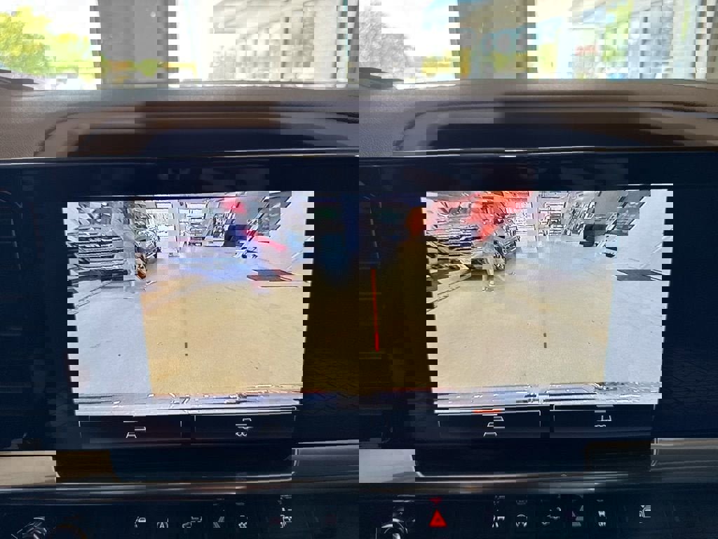 New 2026 GMC Sierra 1500 SLE image 33