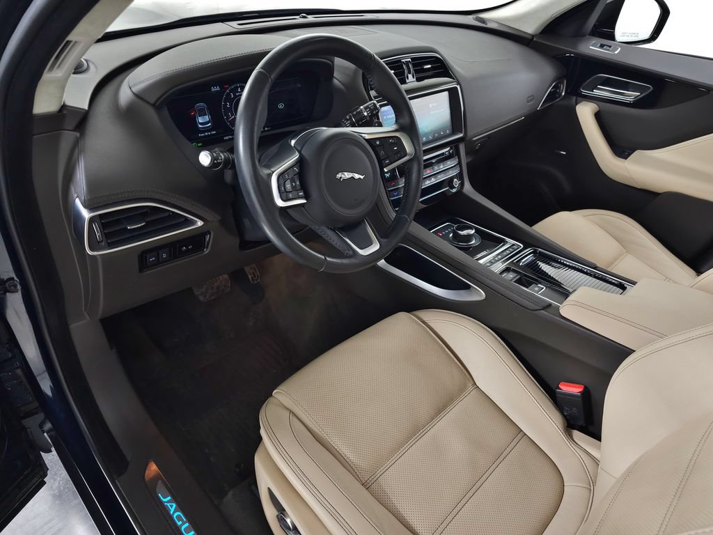 Used 2020 Jaguar F-PACE Prestige AWD/4WD image 16