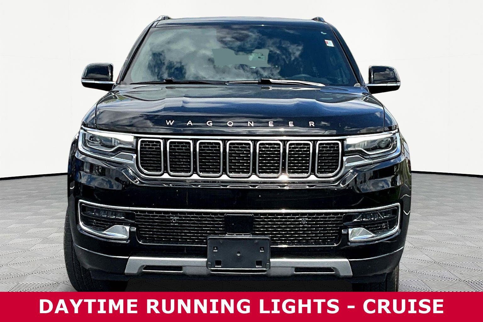 Used 2022 Jeep Wagoneer Series II AWD/4WD image 2