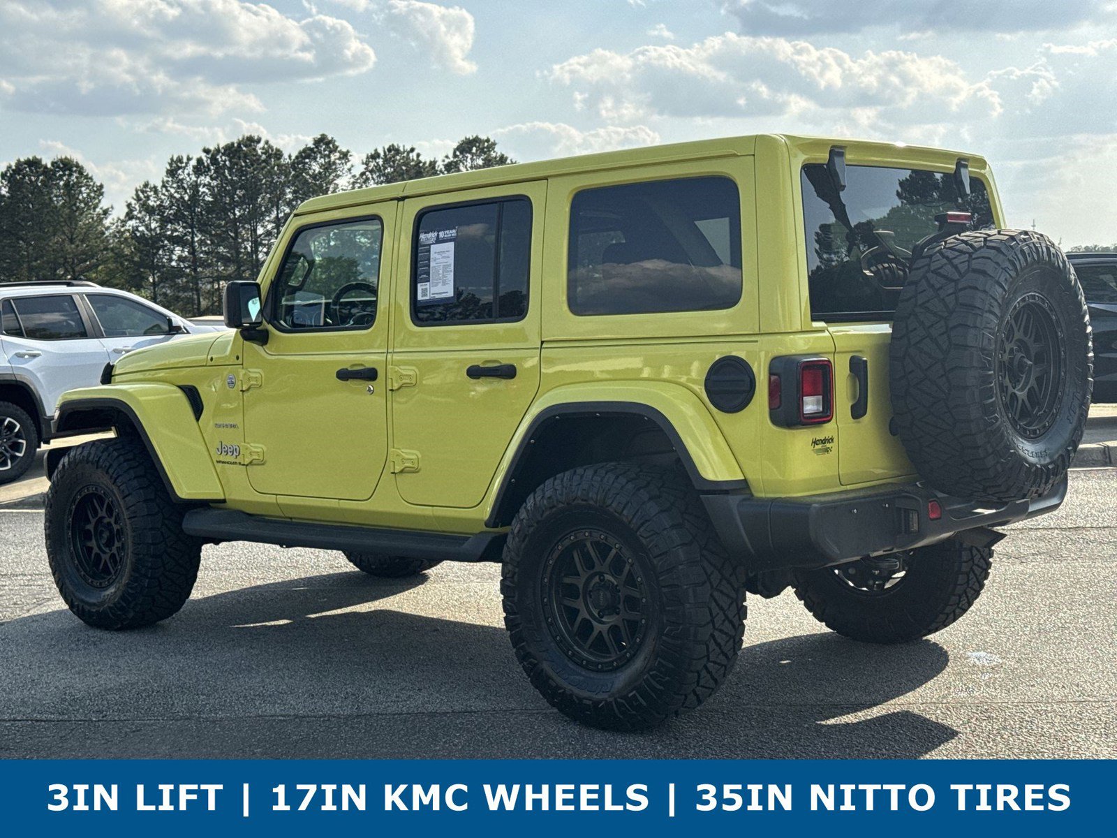 Used 2023 Jeep Wrangler Sahara image 8