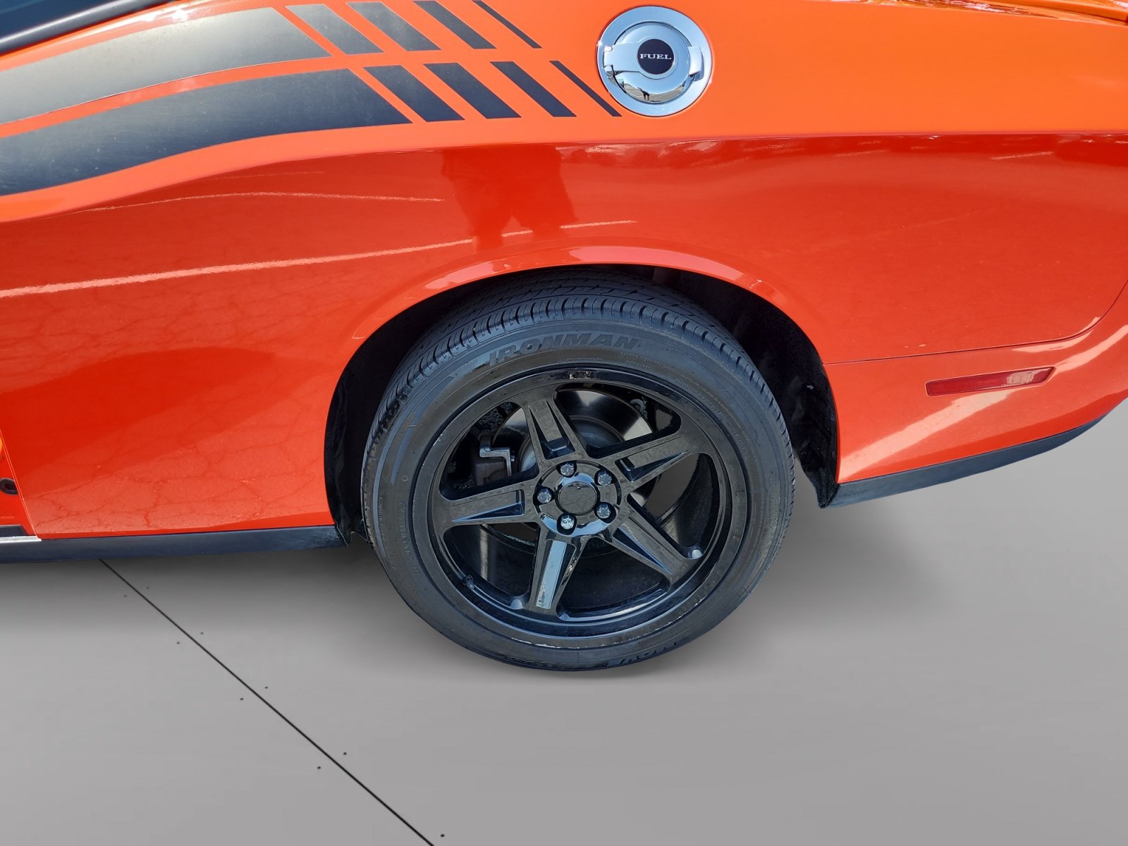 Used 2019 Dodge Challenger SXT RWD image 14