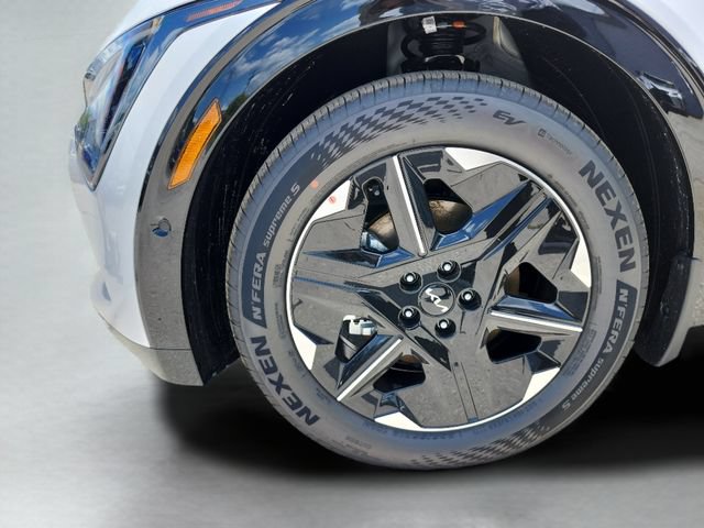 New 2026 Kia EV6 Wind RWD image 29