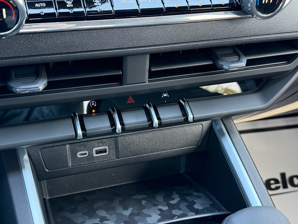 New 2026 Chevrolet Colorado Trail Boss AWD/4WD image 9