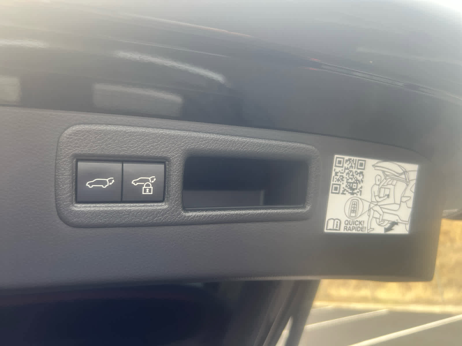 Certified 2024 Toyota Venza XLE AWD/4WD image 11