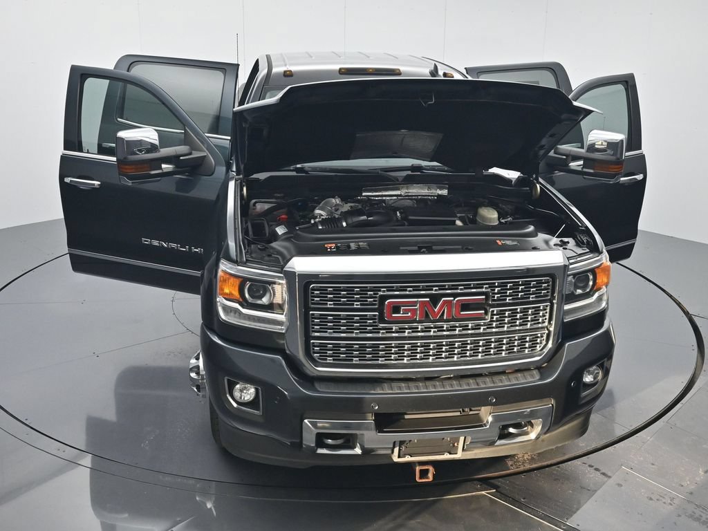 Used 2018 GMC Sierra 3500 Denali w/ Duramax Plus Package AWD/4WD image 46