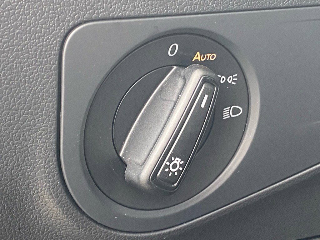 Certified 2024 Volkswagen Tiguan S image 9