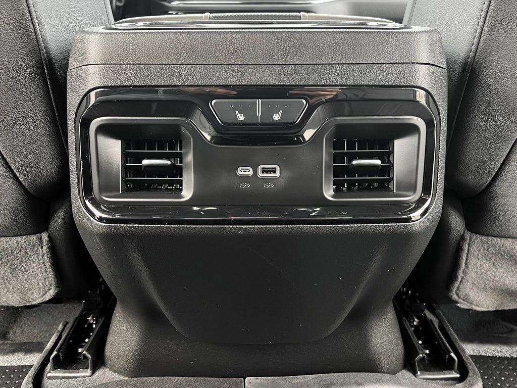 Used 2024 Chevrolet Silverado 2500 ZR2 w/ Technology Package image 25