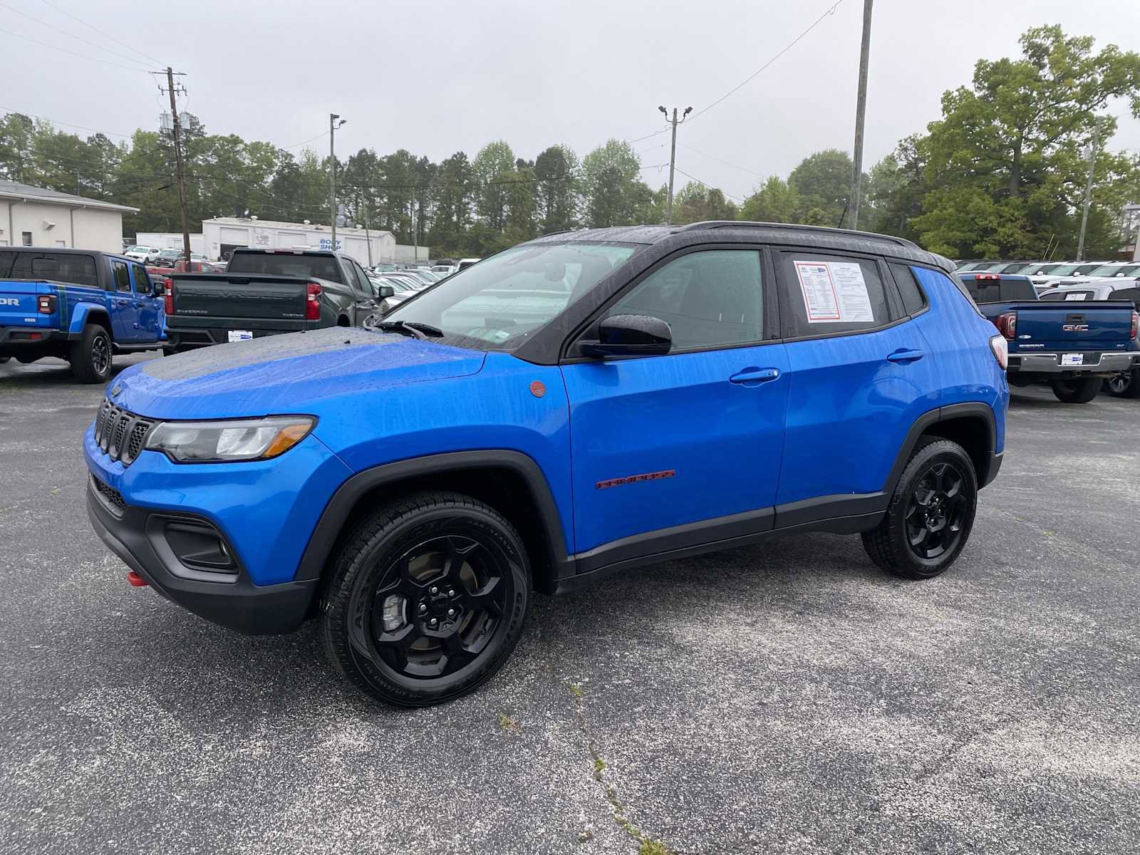 Used 2024 Jeep Compass Trailhawk AWD/4WD image 9