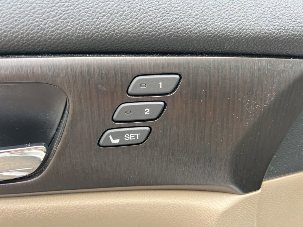 Used 2015 Honda Accord Touring image 23