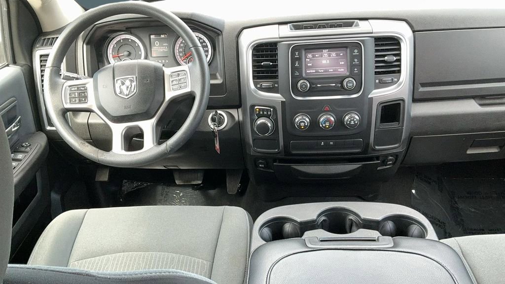 Used 2022 RAM 1500 Classic SLT image 21