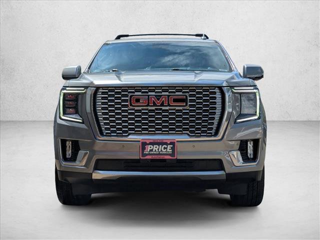 Used 2023 GMC Yukon XL Denali AWD/4WD image 2