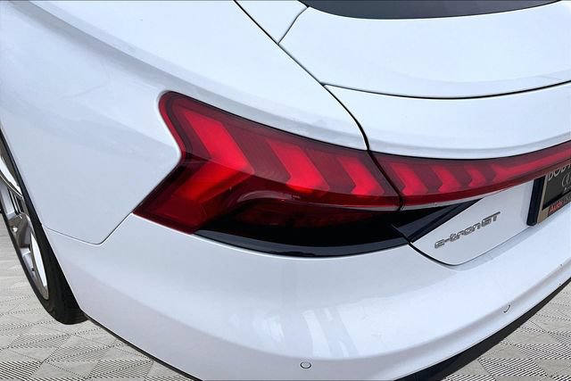 Used 2023 Audi e-tron GT Premium Plus AWD/4WD image 32