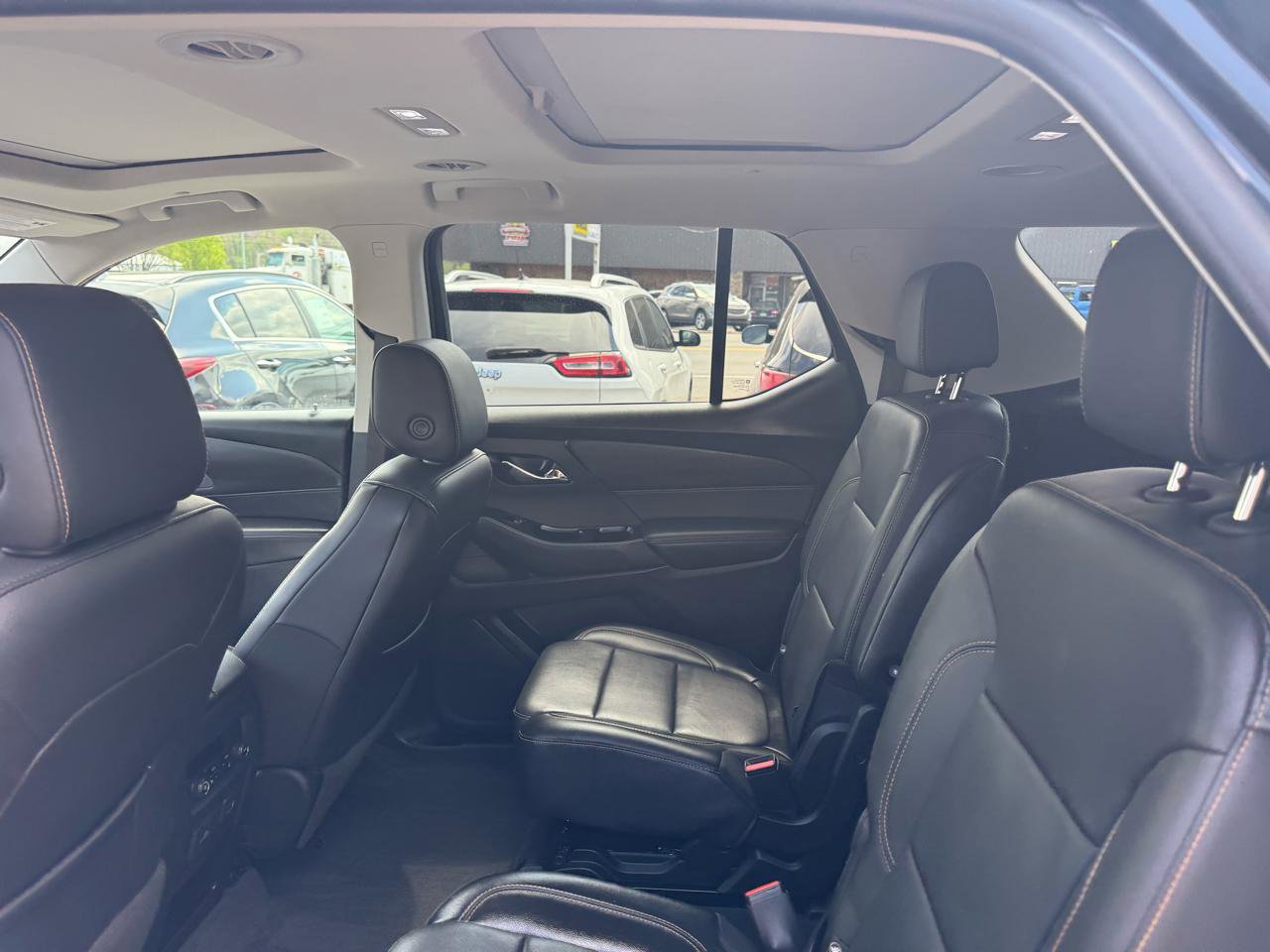 Used 2019 Chevrolet Traverse Premier w/ Redline Edition AWD/4WD image 32