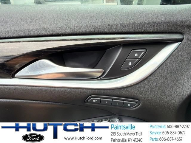 Used 2021 Buick Enclave Avenir w/ Avenir Technology Package AWD/4WD image 39