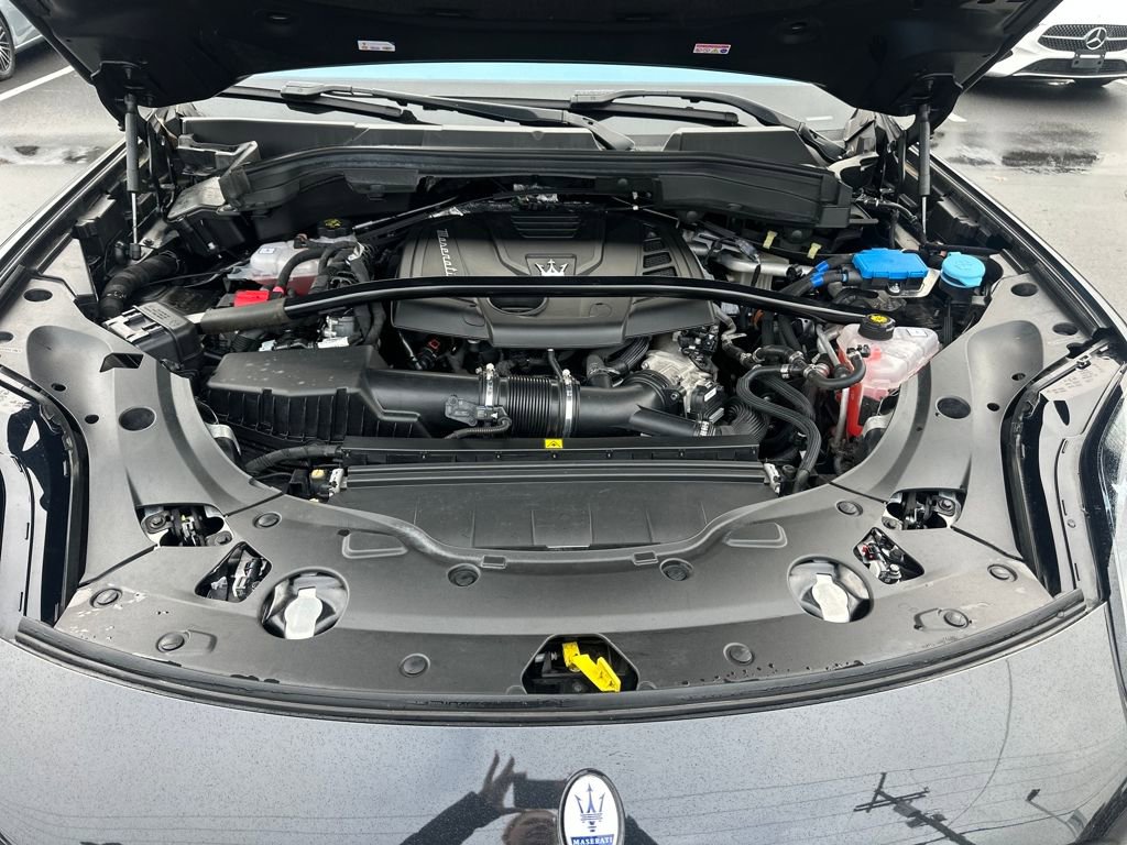 Used 2023 Maserati Grecale GT image 10
